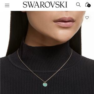 Swarovski Ginger pendant
Green, Gold-tone plated